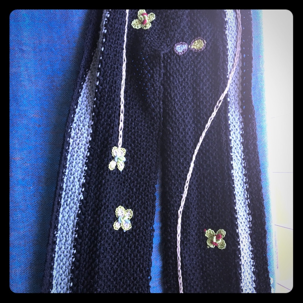 Little Journeys Charming Art Scarf🧣